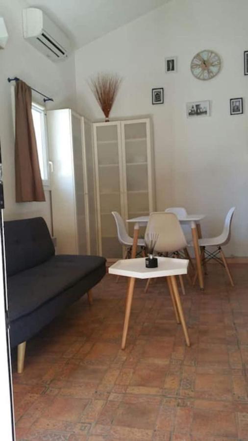 Le Jardin Des Alpilles Villa Eyguieres Exterior photo