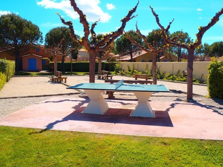 Le Jardin Des Alpilles Villa Eyguieres Exterior photo